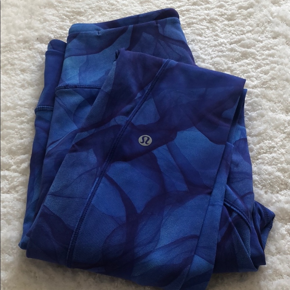 Tie die blue lululemon leggings RARE!